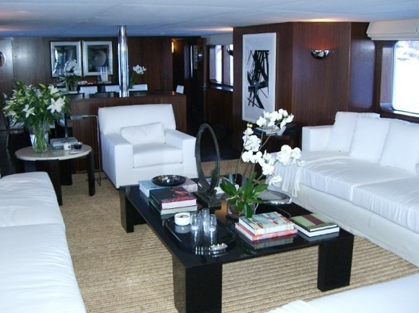 Premier Saloon On Board Yacht TUGATSU