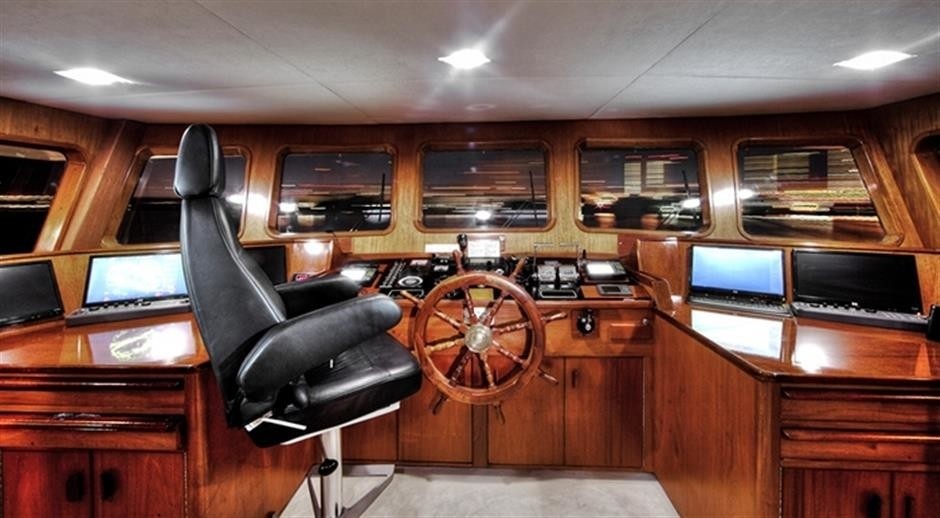 The 46m Yacht AGA 6