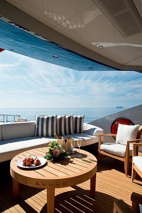 The 46m Yacht ONENESS