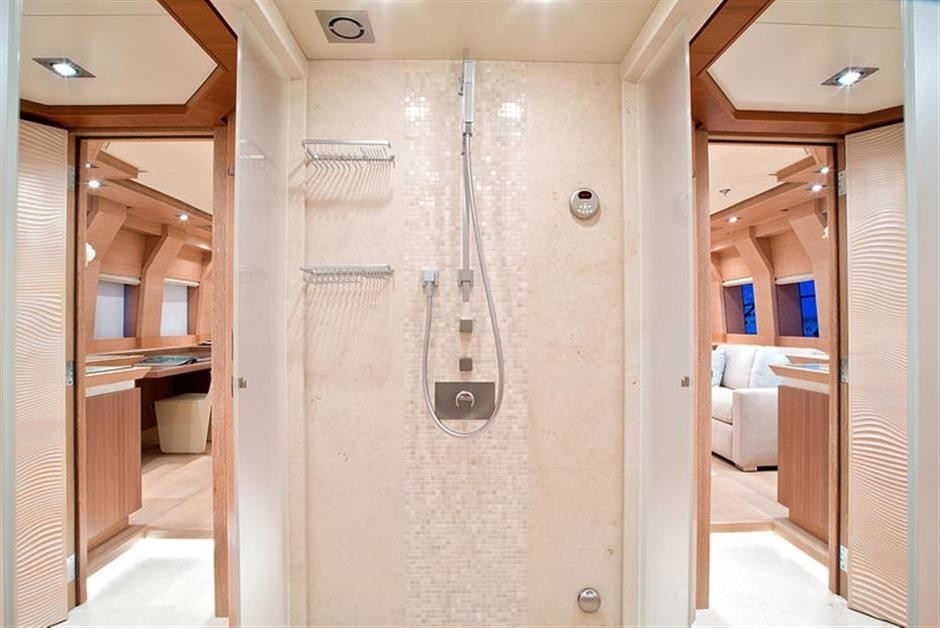 The 46m Yacht ONENESS