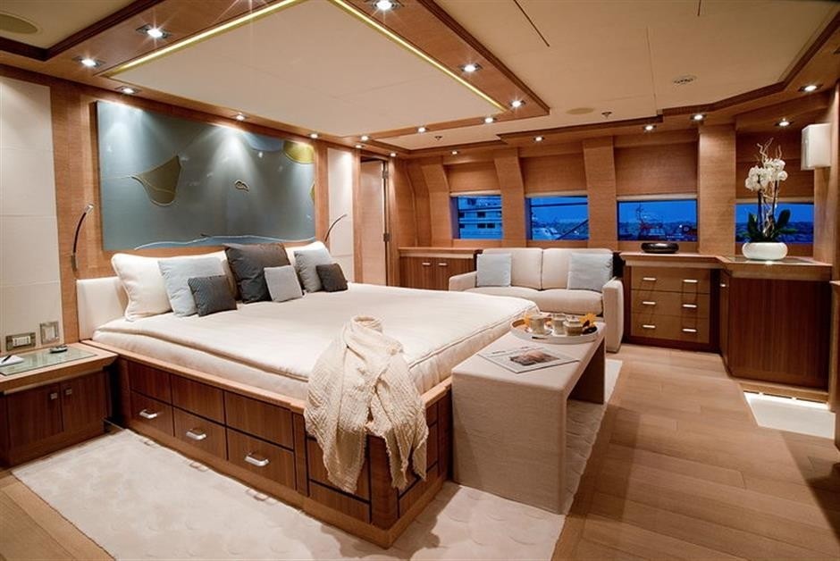 The 46m Yacht ONENESS