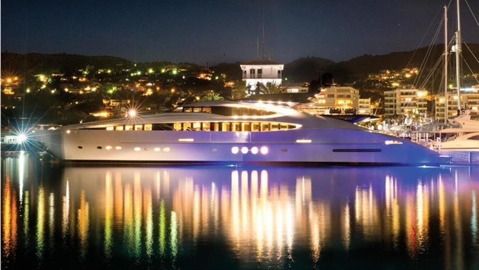 The 46m Yacht ONENESS