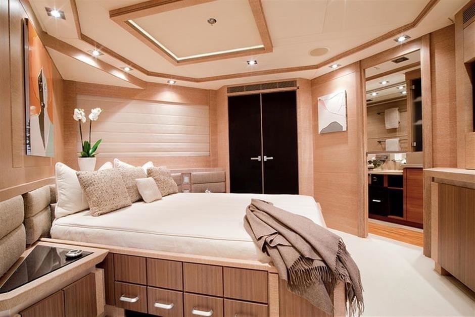 The 46m Yacht ONENESS
