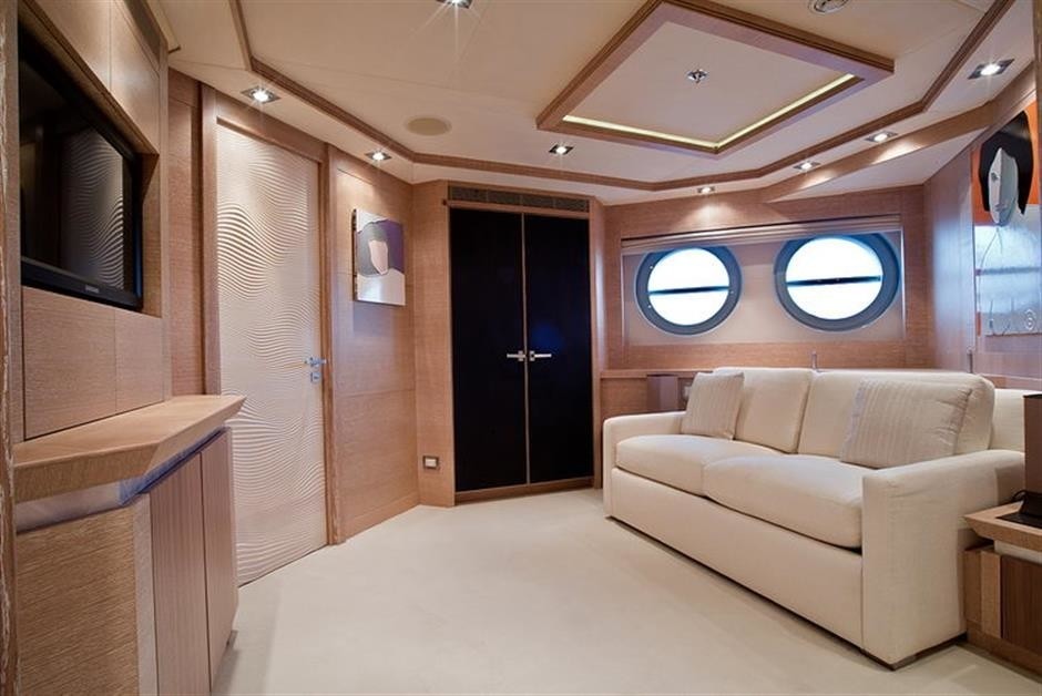 The 46m Yacht ONENESS