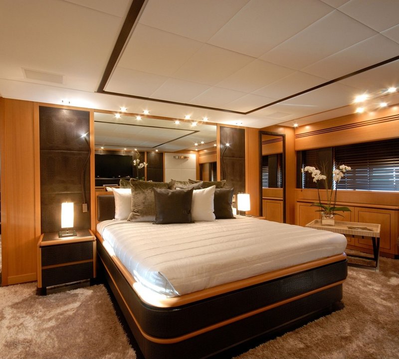 Main Master Cabin On Yacht PURE ONE