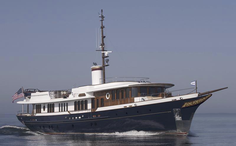 Cruising Aboard Yacht SYCARA IV