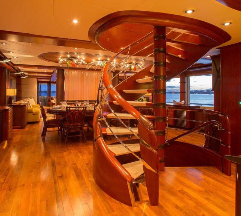 The 46m Yacht USHER