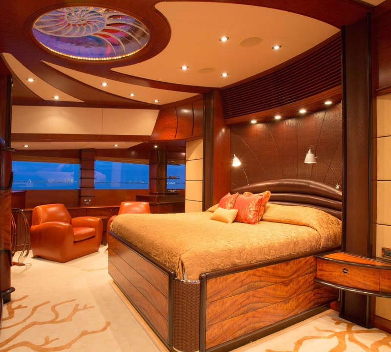 The 46m Yacht USHER