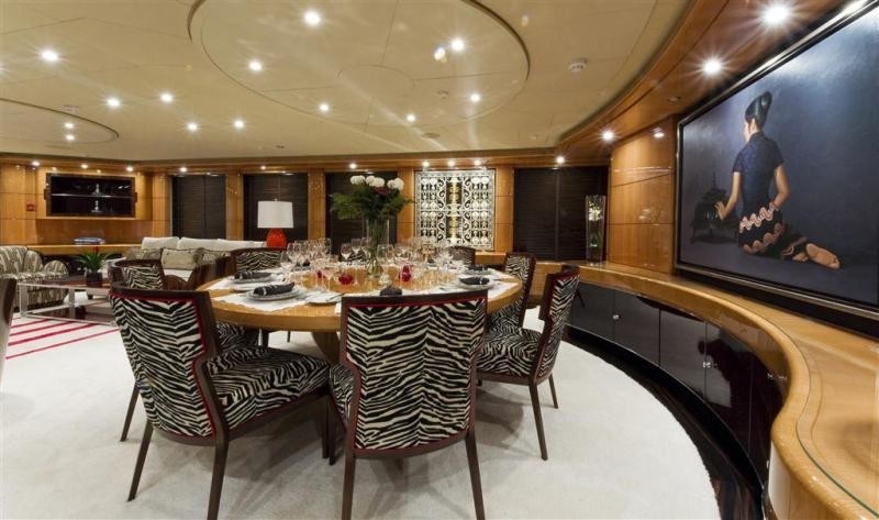 360 Eating/dining Saloon On Board Yacht 360&DEG;