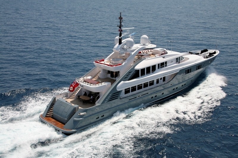 Aft Aspect: Yacht 360&DEG;'s 360 Cruising Captured