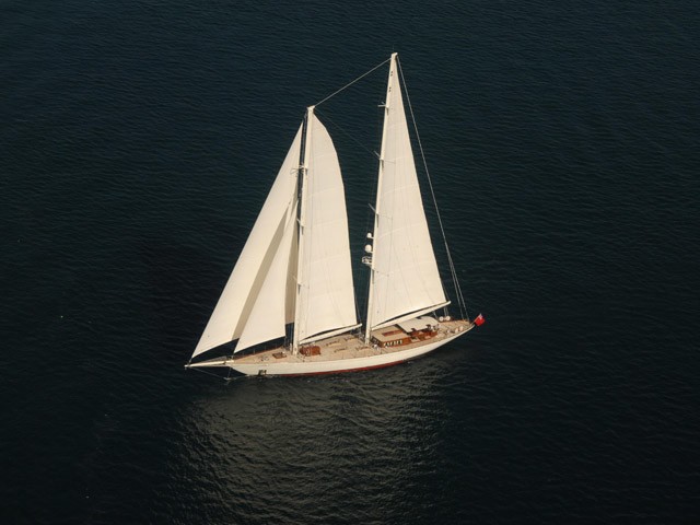 Cruising Under Sail Aboard Yacht GWEILO