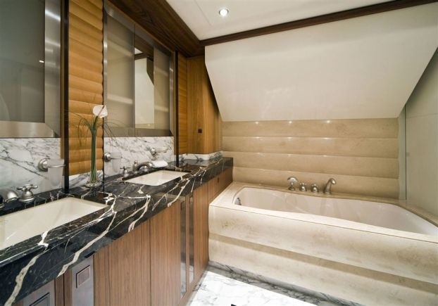Main Master Bath On Board Yacht LET IT BE