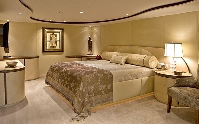 Main Master Cabin On Yacht TRIUMPHANT LADY
