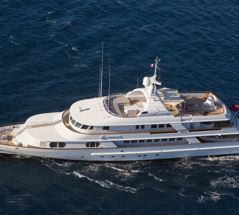Cruising On Board Yacht KANALOA
