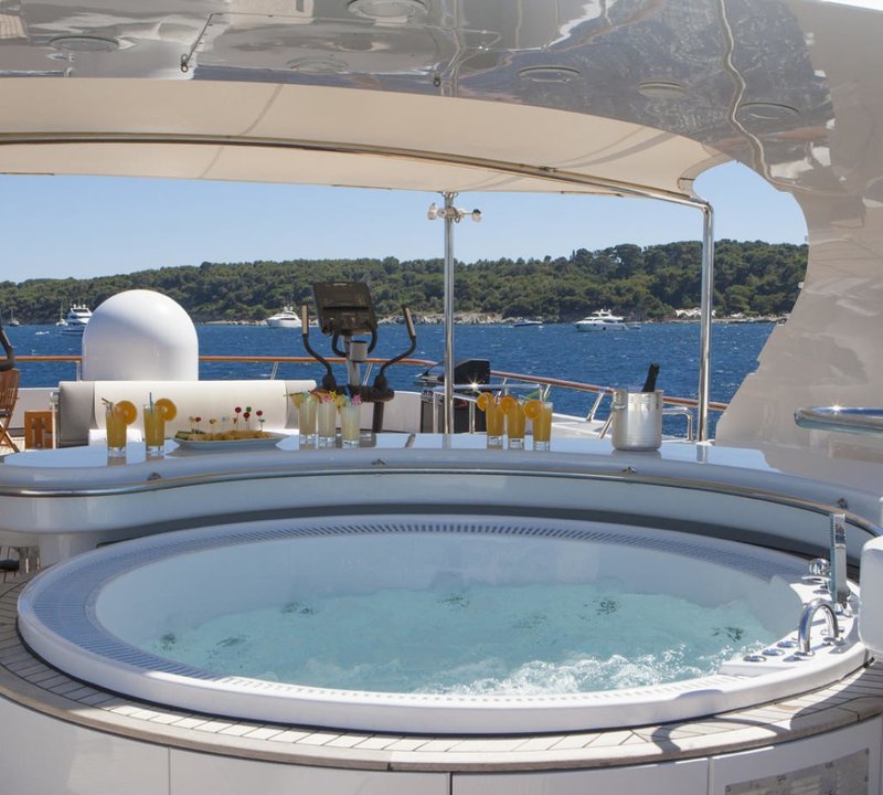 Jacuzzi Pool On Board Yacht KANALOA