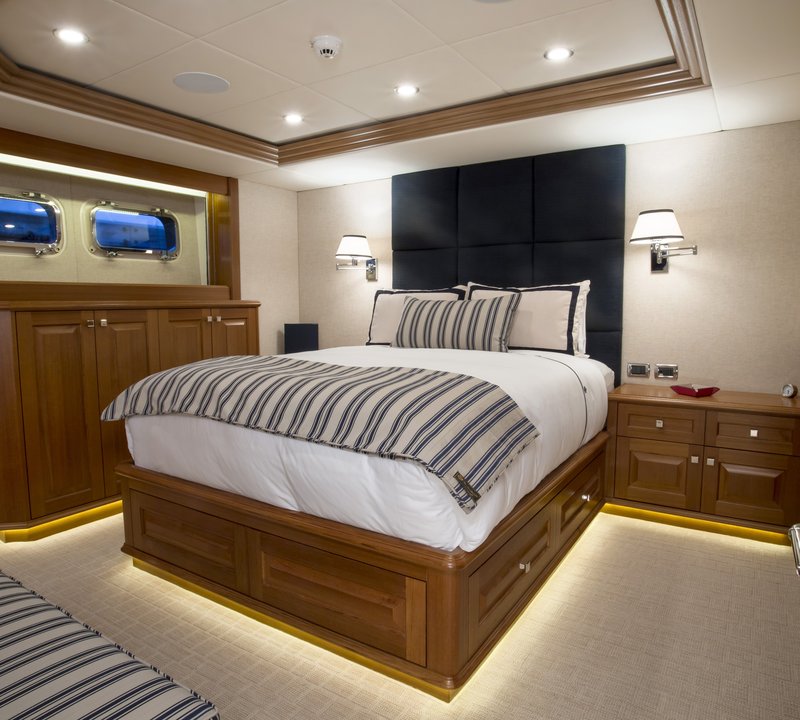 The 49m Yacht BLU 470