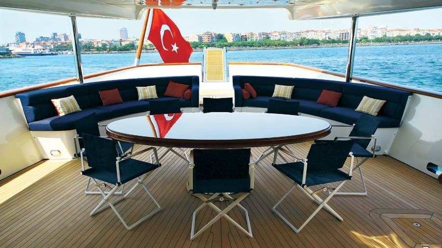 The 49m Yacht TIMELESS