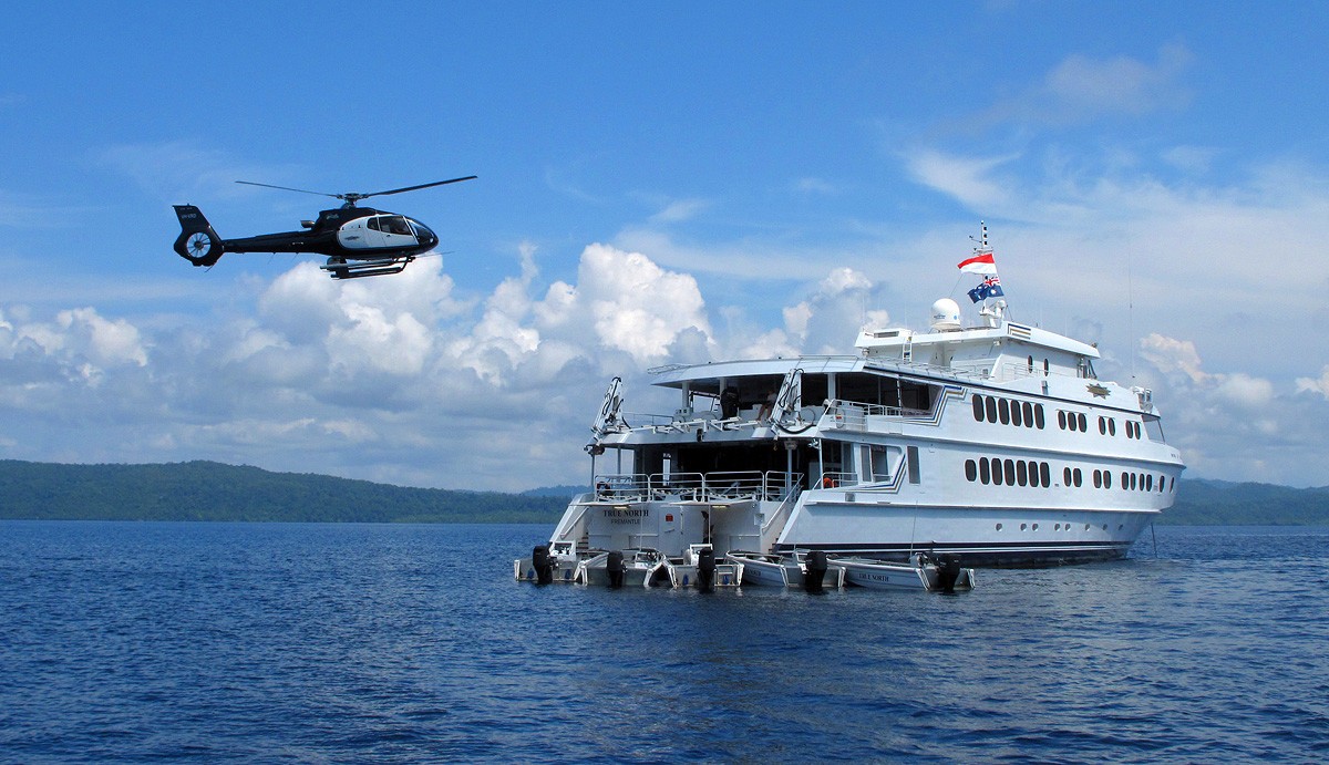 Life On Yacht TRUE NORTH
