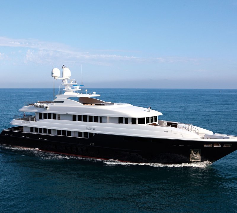 Cruising Aboard Yacht ZALIV III