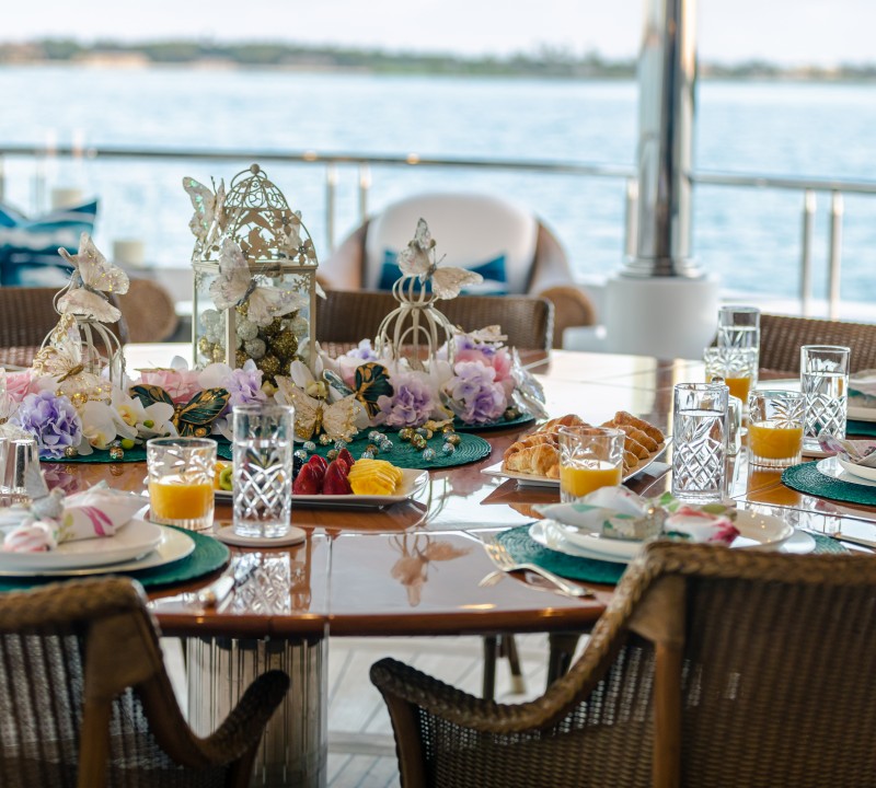 Gorgeous table settings on deck