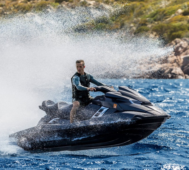 Jet ski
