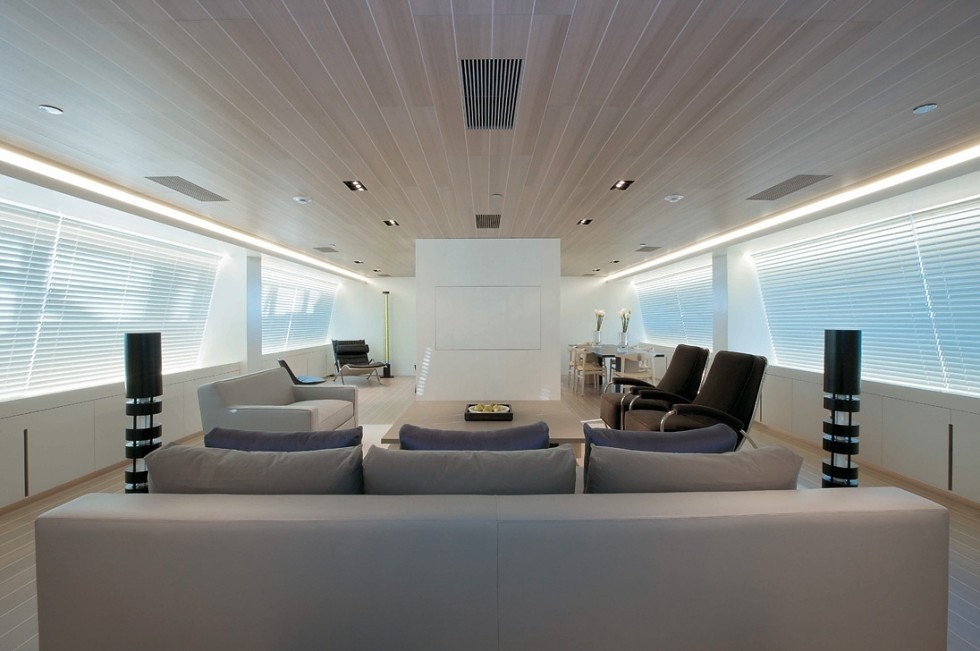 Profile: Yacht BARACUDA VALLETTA's Saloon Image