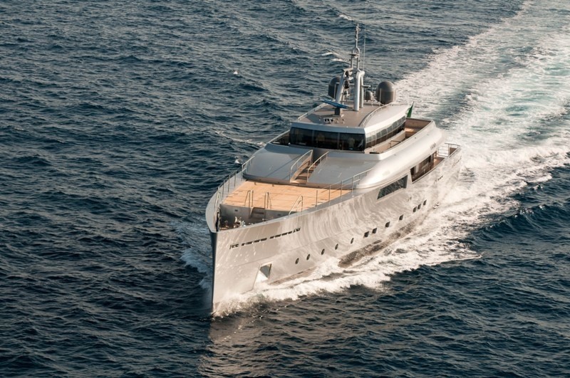 Forward: Yacht EXUMA's Cruising Photograph