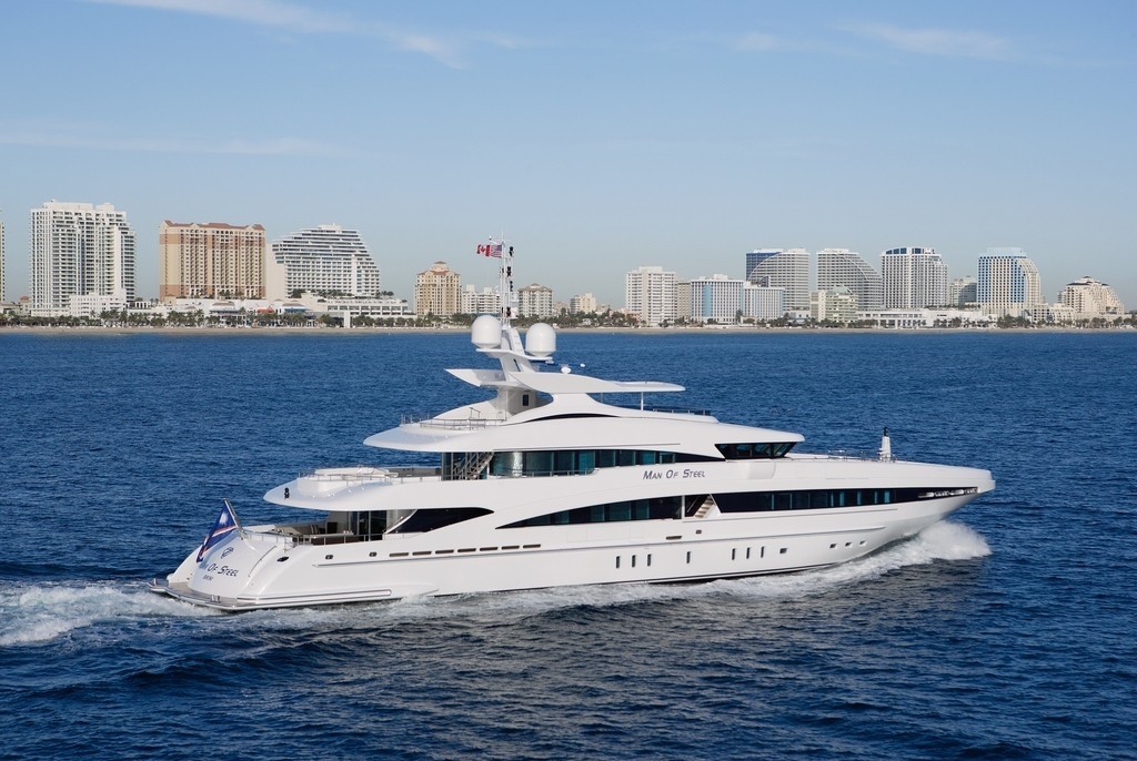 Profile: Yacht INCEPTION's Cruising Photograph