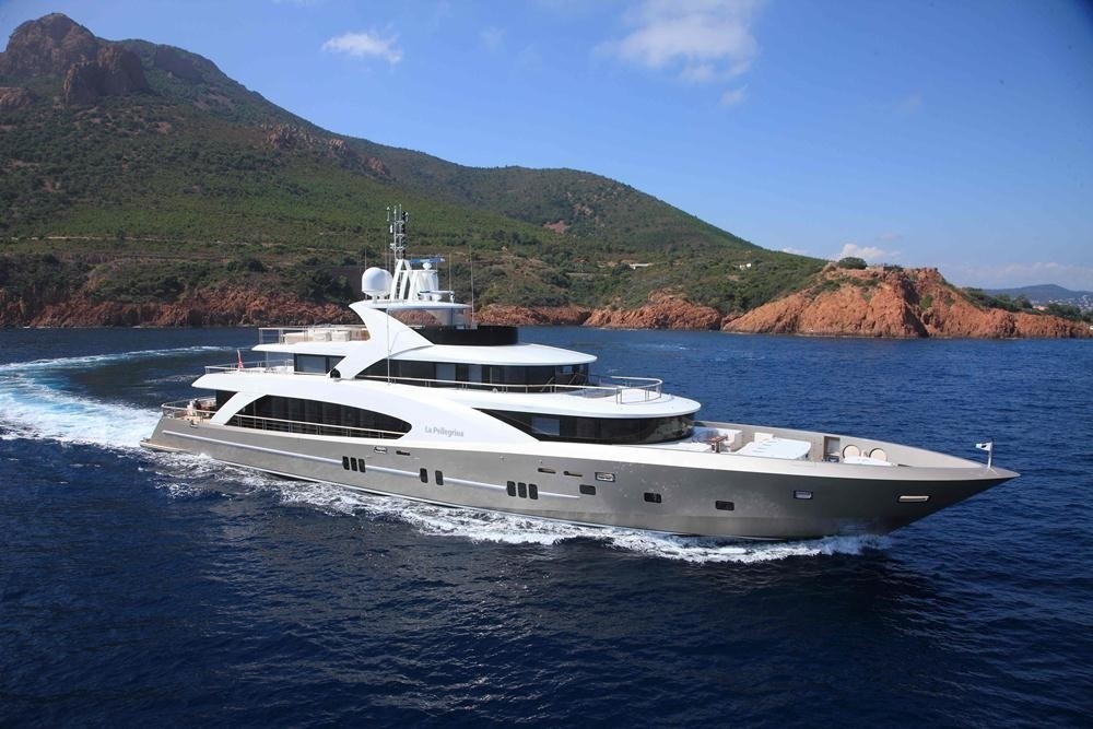 Cruising Aboard Yacht LA PELLEGRINA
