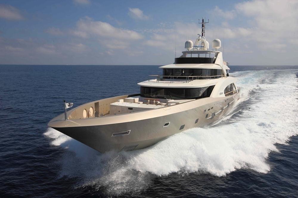 Cruising On Board Yacht LA PELLEGRINA