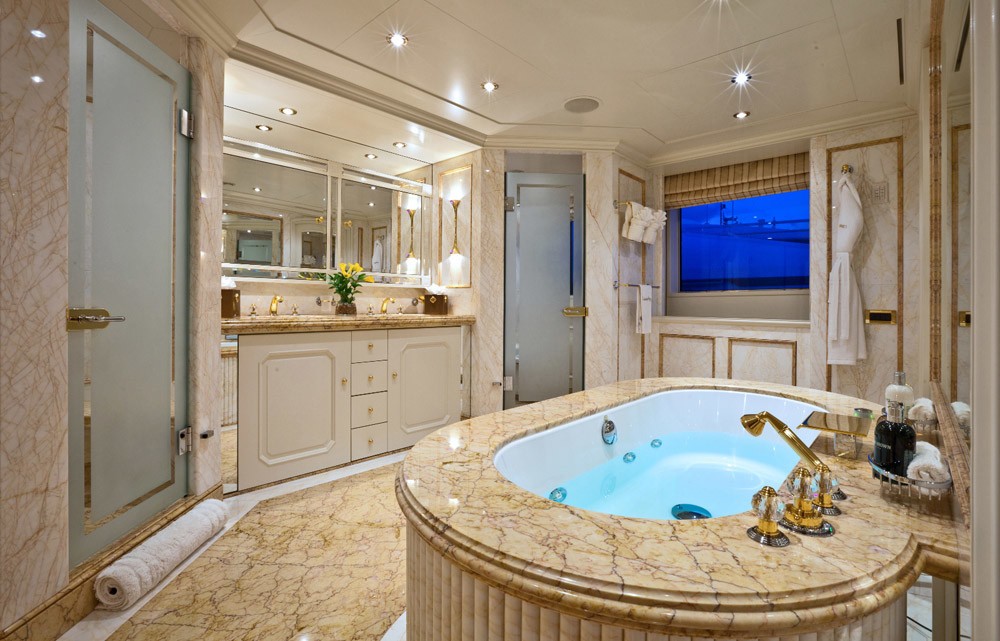 The 51m Yacht AMANTI