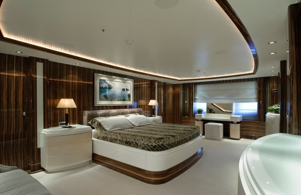 Main Master Cabin On Yacht O'NEIRO