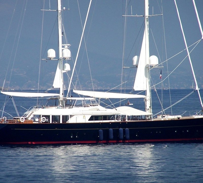 Overview Aboard Yacht LUNA