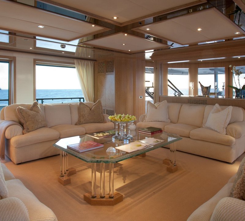 Premier Saloon On Board Yacht SUNRISE