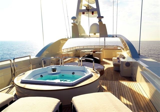 Jacuzzi Pool Aboard Yacht TOMMY