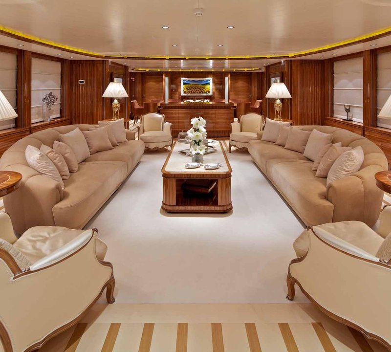 The 53m Yacht MIA RAMA