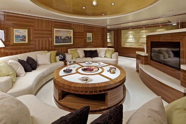 Top Saloon On Yacht MIA RAMA