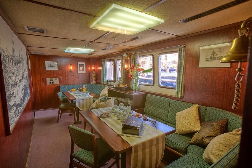 Lounging Sitting Aboard Yacht SANSSOUCI STAR