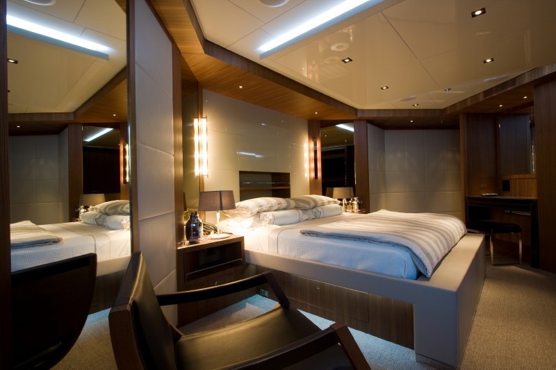 Sitting: Yacht SYNA's Main Master Cabin Photograph