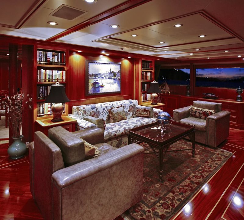 The 53m Yacht TE MANU