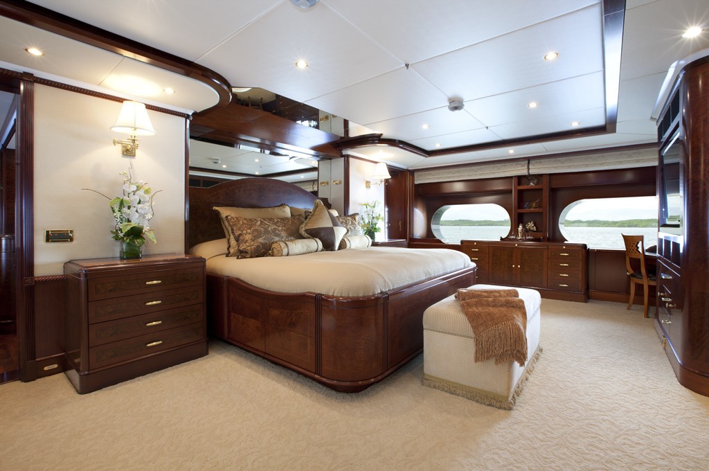 Main Master Cabin On Board Yacht NOBLE HOUSE