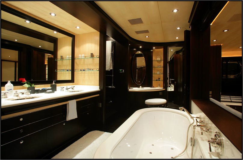 En Suite On Yacht PARSIFAL III
