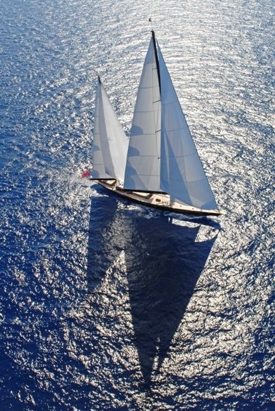 Cruising: Yacht MARIE's From Above Aspect Image