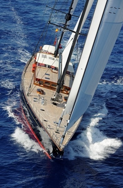 Forward Aspect: Yacht MARIE's Cruising Image