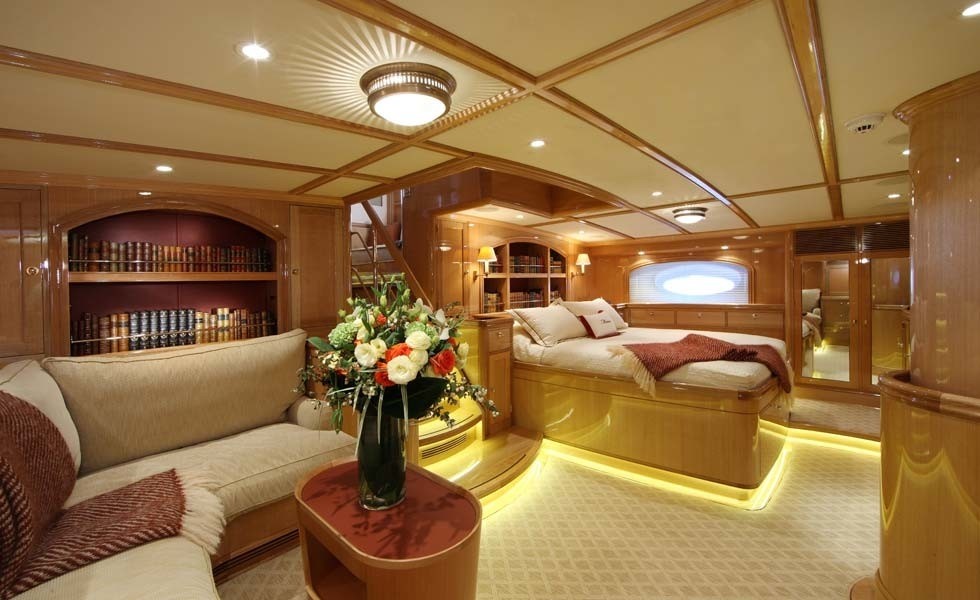 Sitting Zone: Yacht MARIE's Main Master Cabin Image