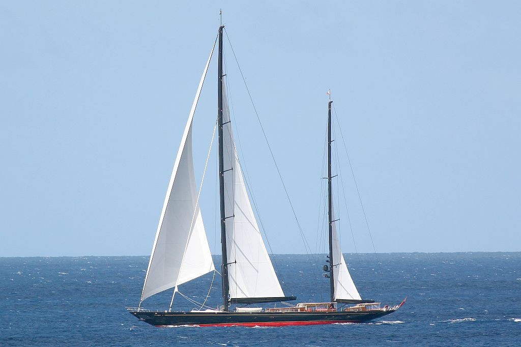 Overview On Yacht MARIE