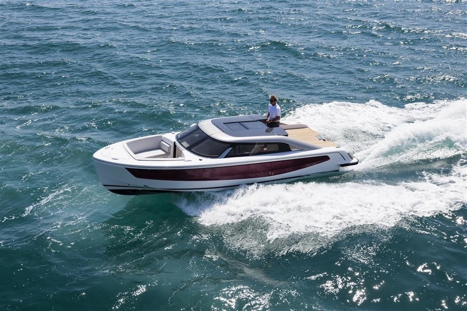 The 55m Yacht QUINTA ESSENTIA