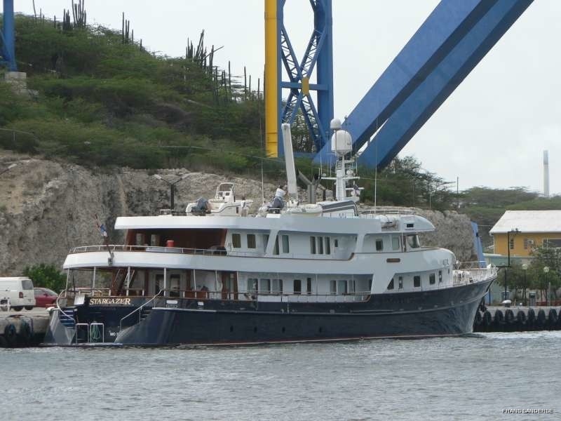 Profile Aspect On Yacht STARGAZER