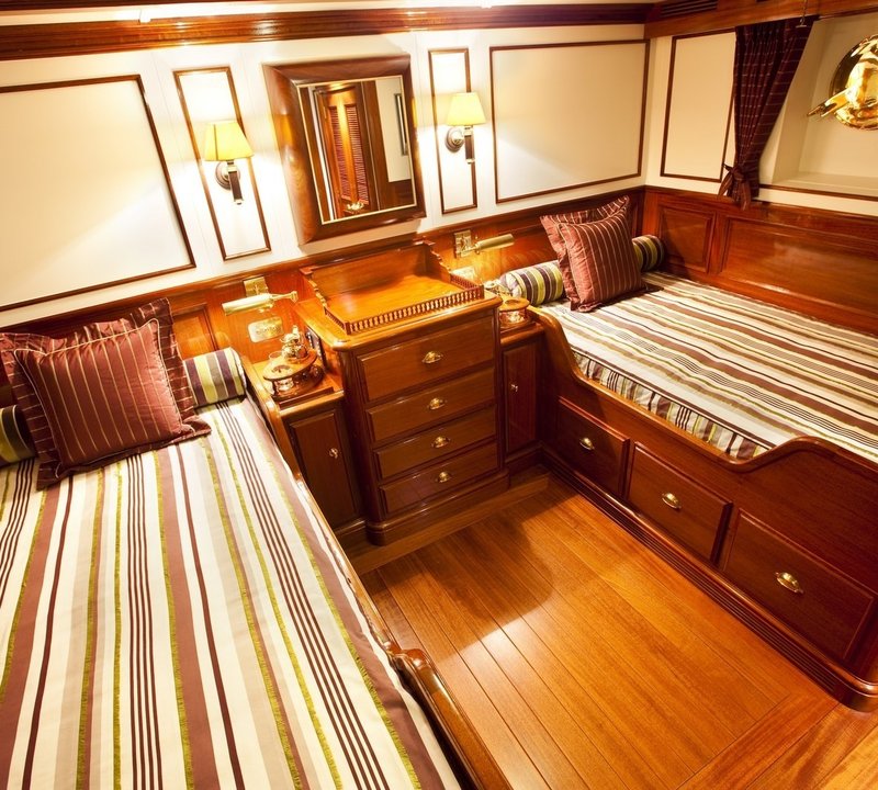 The 55m Yacht STEEL