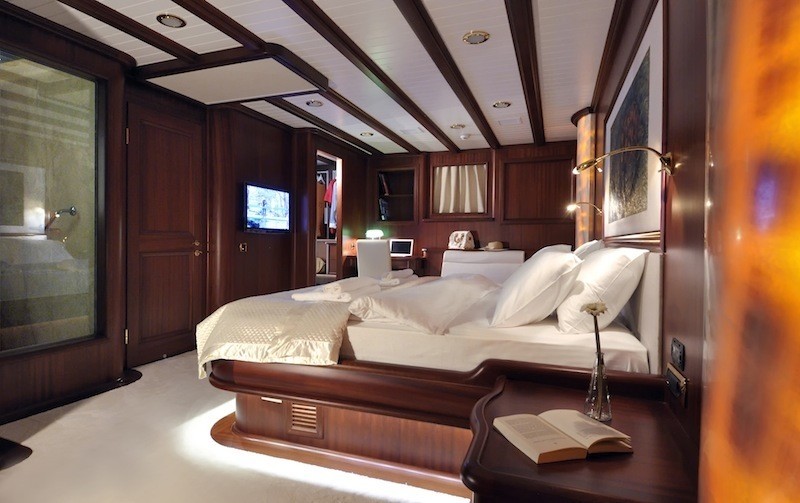 Profile Aspect: Yacht REGINA's Main Master Stateroom Pictured